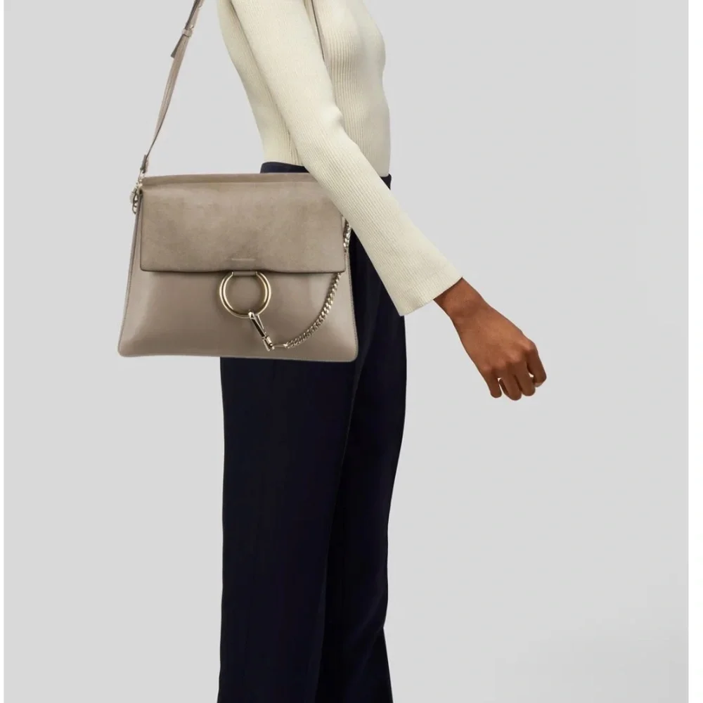 Chloe’ Medium Faye Shoulder Bag - Neutral Leather - Picture 4 of 4